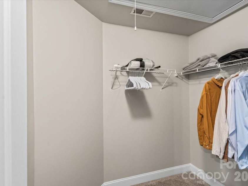 1853 Lela Avenue, Charlotte, NC 28208.  MLS# CAR4414385, YatesRealty ID 45248. 
