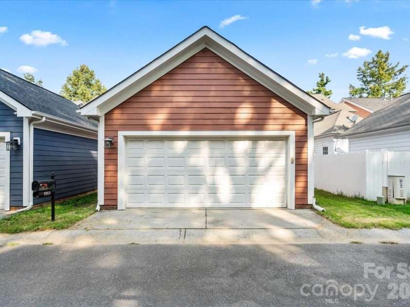 1853 Lela Avenue, Charlotte, NC 28208.  MLS# CAR4414385, YatesRealty ID 45248. 