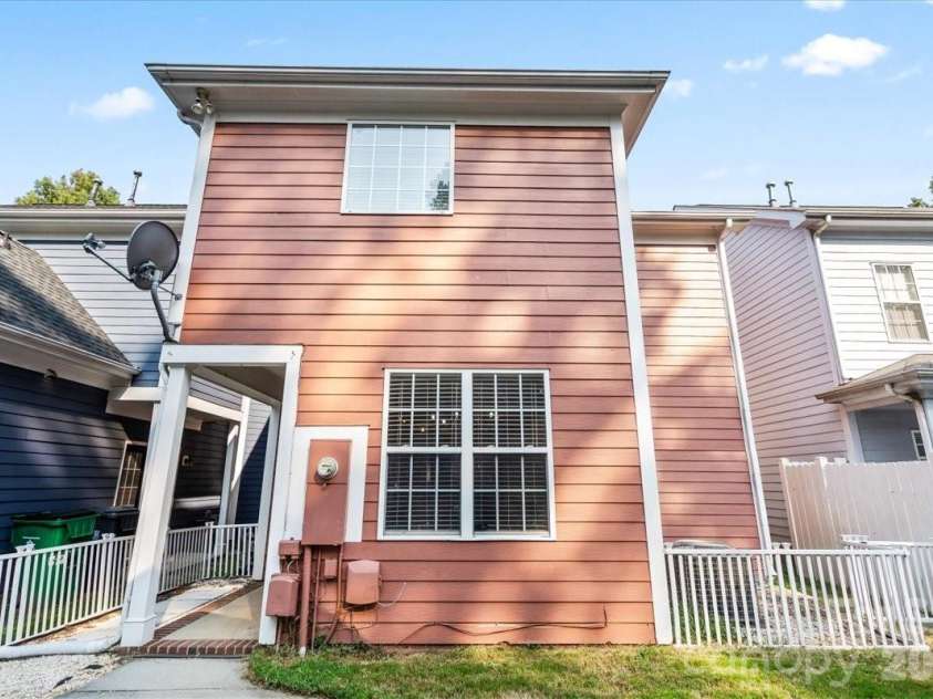 1853 Lela Avenue, Charlotte, NC 28208.  MLS# CAR4414385, YatesRealty ID 45248. 