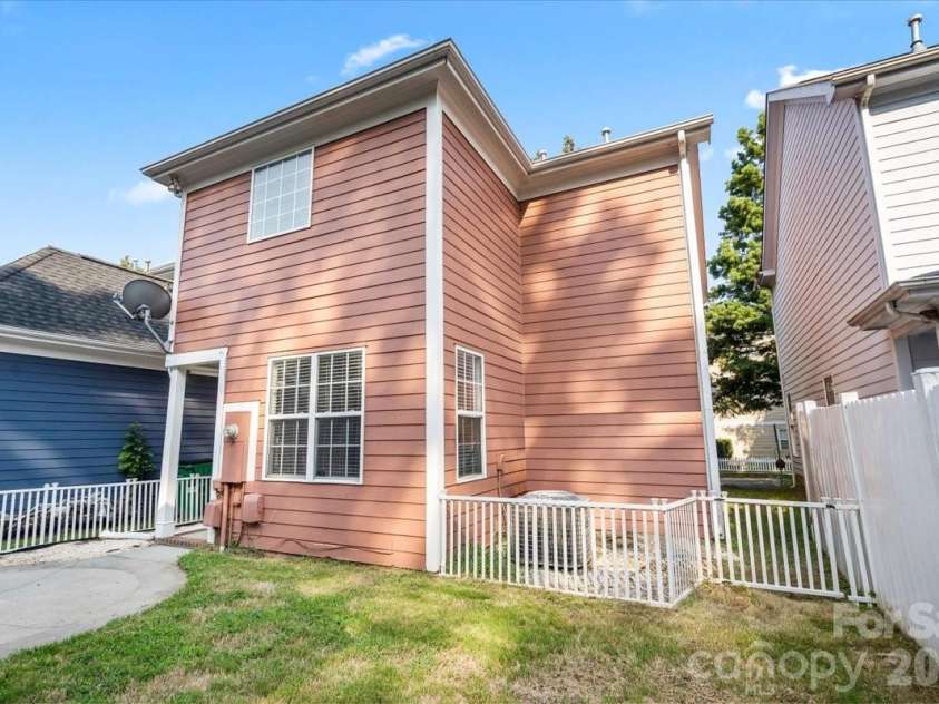 1853 Lela Avenue, Charlotte, NC 28208.  MLS# CAR4414385, YatesRealty ID 45248. 