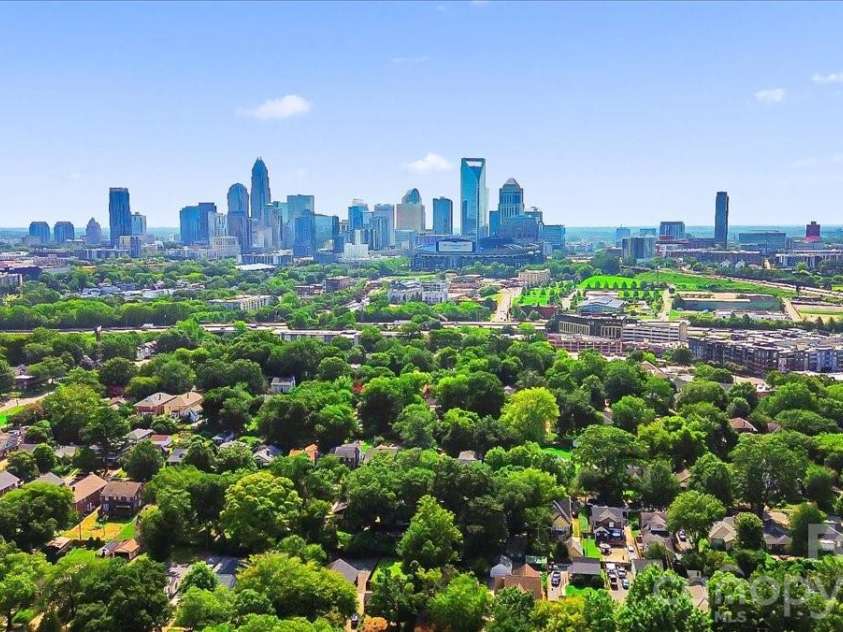1853 Lela Avenue, Charlotte, NC 28208.  MLS# CAR4414385, YatesRealty ID 45248. 