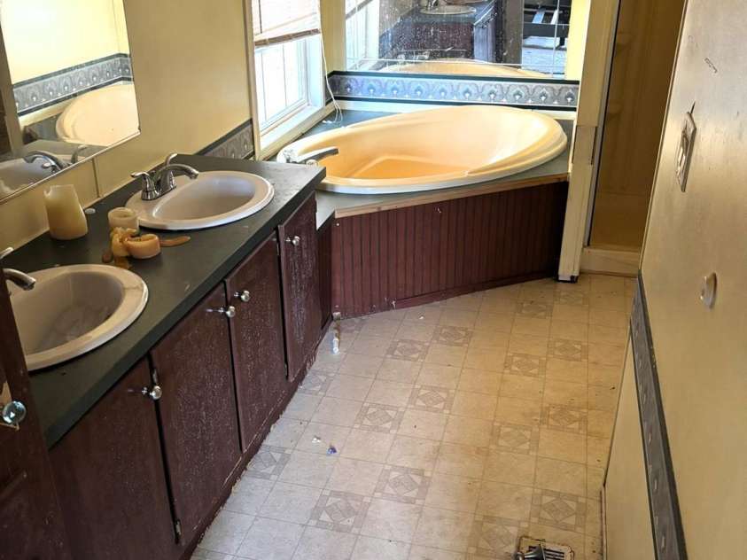 1051 High Meadows Drive, Concord, NC 28025.  MLS# CAR4345534, YatesRealty ID 4525. 