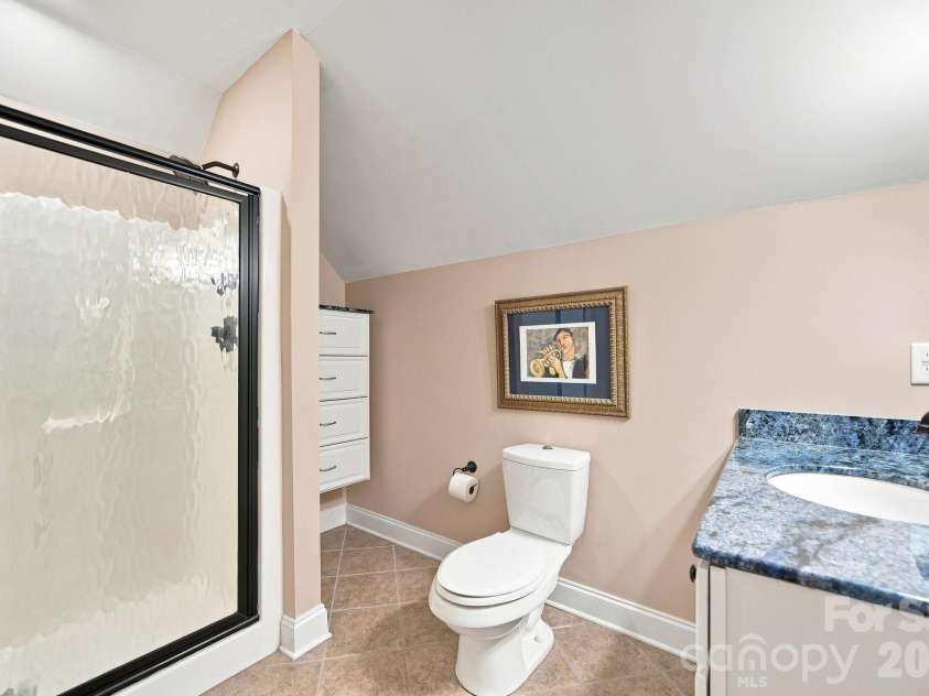 1001 Heritage Acres Drive, Weddington, NC 28104.  MLS# CAR4414833, YatesRealty ID 45250. Spacious Full Bath on the second level