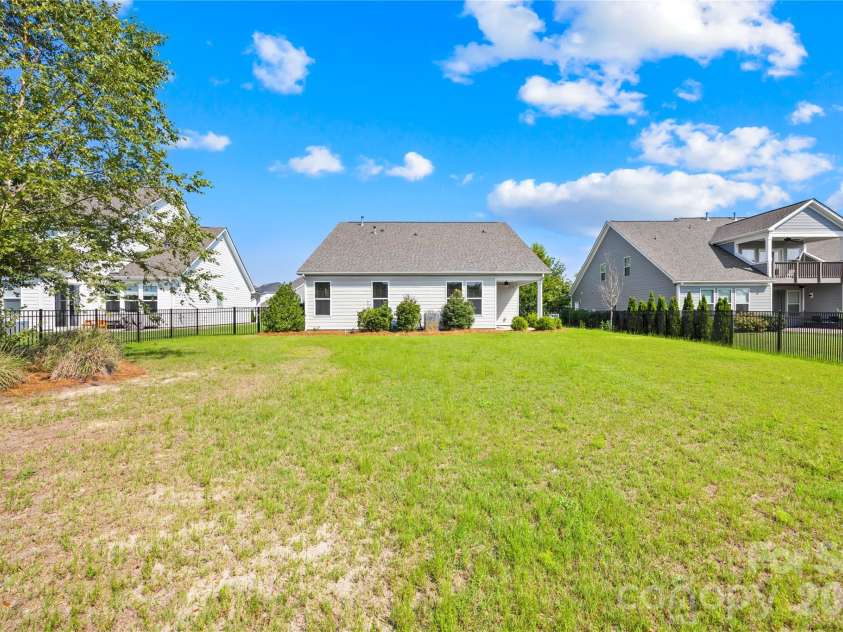 134 Dudley Drive, Fort Mill, SC 29715.  MLS# CAR4414127, YatesRealty ID 45253. 