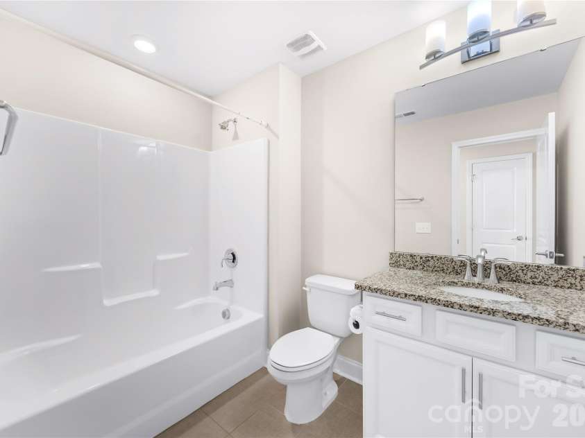 134 Dudley Drive, Fort Mill, SC 29715.  MLS# CAR4414127, YatesRealty ID 45253. Top Floor Full Bath