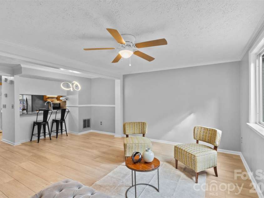 7320 Pebblestone Drive, Charlotte, NC 28212.  MLS# CAR4413756, YatesRealty ID 45255. 