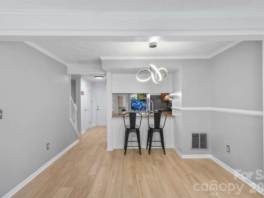 7320 Pebblestone Drive, Charlotte, NC 28212.  MLS# CAR4413756, YatesRealty ID 45255. 