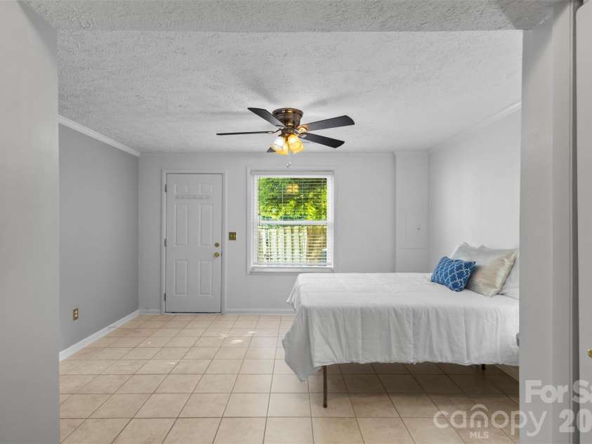 7320 Pebblestone Drive, Charlotte, NC 28212.  MLS# CAR4413756, YatesRealty ID 45255. 