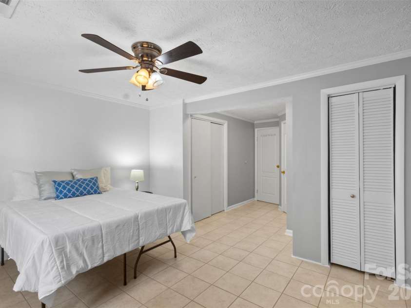 7320 Pebblestone Drive, Charlotte, NC 28212.  MLS# CAR4413756, YatesRealty ID 45255. 