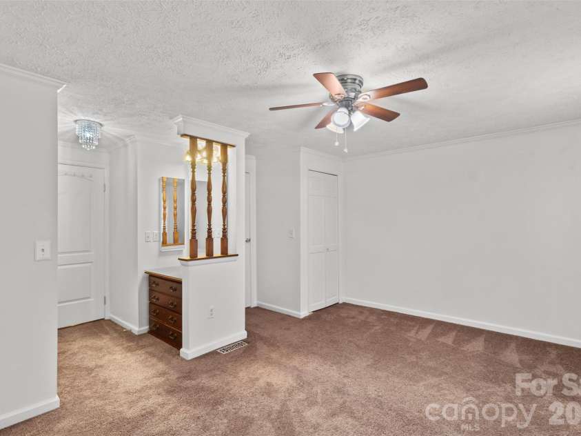 7320 Pebblestone Drive, Charlotte, NC 28212.  MLS# CAR4413756, YatesRealty ID 45255. 