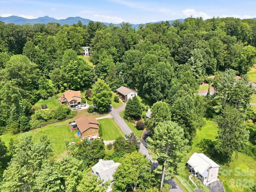 16 Westwood Drive, Candler, NC 28715.  MLS# CAR4413861, YatesRealty ID 45256. 