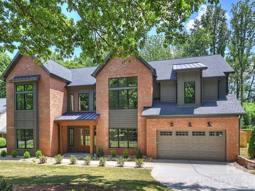2409 Brandermill Place, Charlotte, NC 28226.  MLS# CAR4412996, YatesRealty ID 45258. 