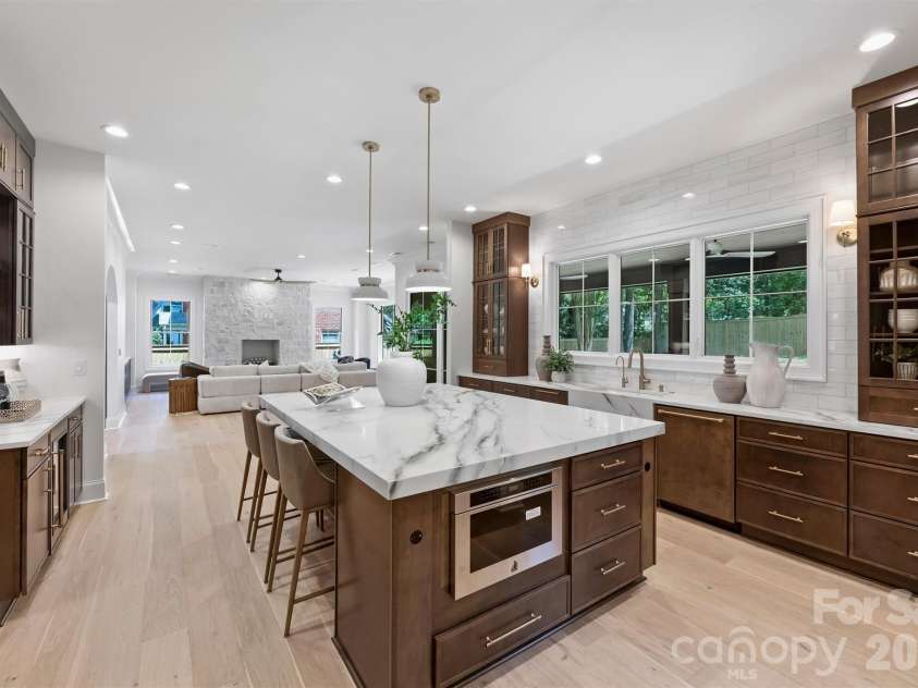 2409 Brandermill Place, Charlotte, NC 28226.  MLS# CAR4412996, YatesRealty ID 45258. 
