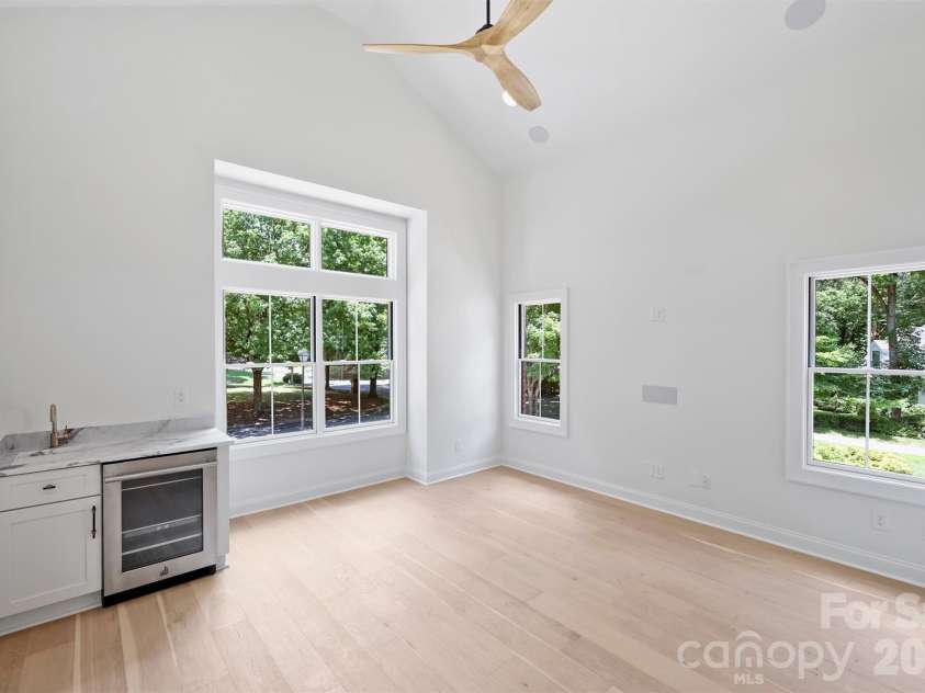 2409 Brandermill Place, Charlotte, NC 28226.  MLS# CAR4412996, YatesRealty ID 45258. 