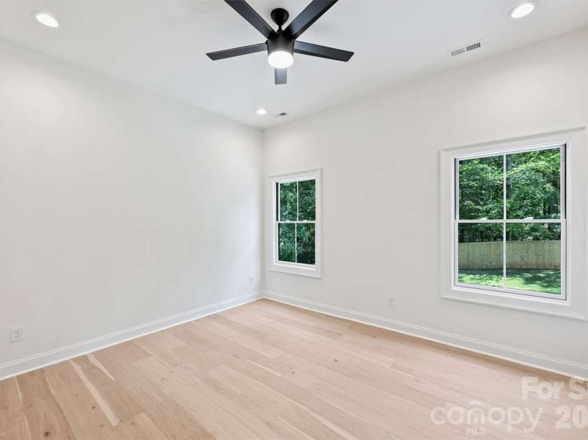 2409 Brandermill Place, Charlotte, NC 28226.  MLS# CAR4412996, YatesRealty ID 45258. 
