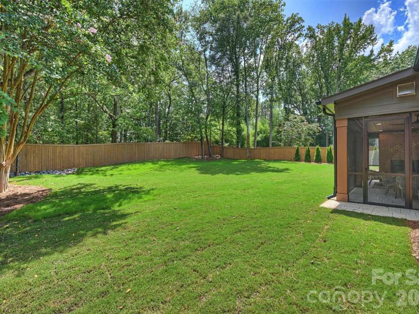 2409 Brandermill Place, Charlotte, NC 28226.  MLS# CAR4412996, YatesRealty ID 45258. 