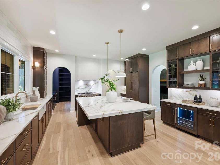 2409 Brandermill Place, Charlotte, NC 28226.  MLS# CAR4412996, YatesRealty ID 45258. 