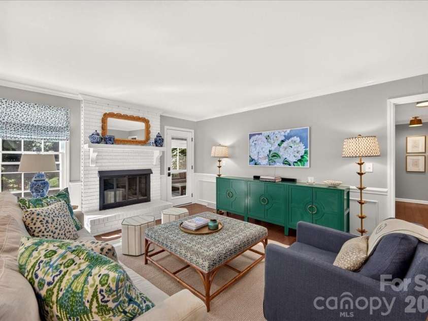 401 Kingsley Drive, Charlotte, NC 28270.  MLS# CAR4412332, YatesRealty ID 45259. 