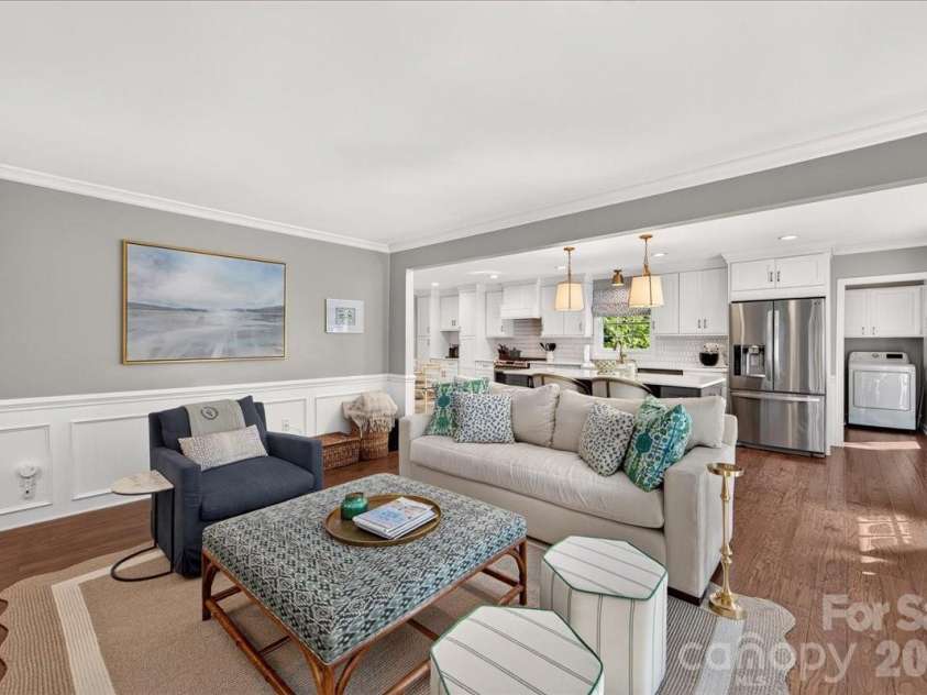 401 Kingsley Drive, Charlotte, NC 28270.  MLS# CAR4412332, YatesRealty ID 45259. 