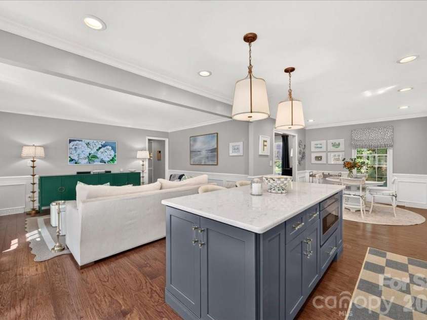 401 Kingsley Drive, Charlotte, NC 28270.  MLS# CAR4412332, YatesRealty ID 45259. 