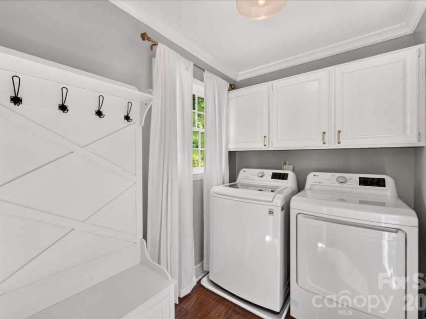 401 Kingsley Drive, Charlotte, NC 28270.  MLS# CAR4412332, YatesRealty ID 45259. 