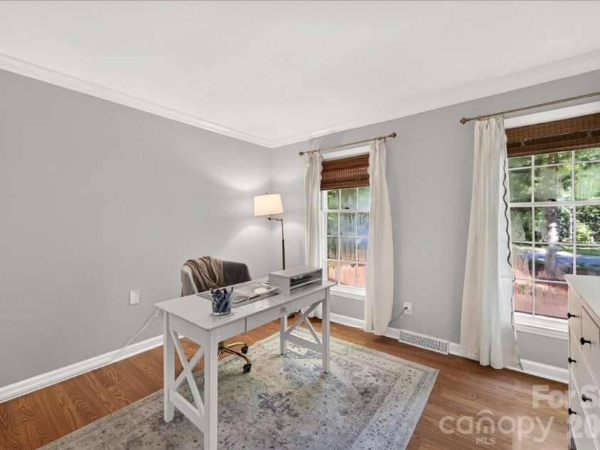 401 Kingsley Drive, Charlotte, NC 28270.  MLS# CAR4412332, YatesRealty ID 45259. 
