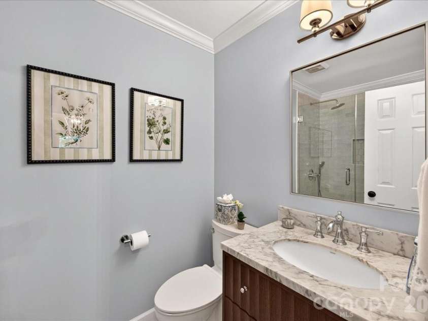 401 Kingsley Drive, Charlotte, NC 28270.  MLS# CAR4412332, YatesRealty ID 45259. 