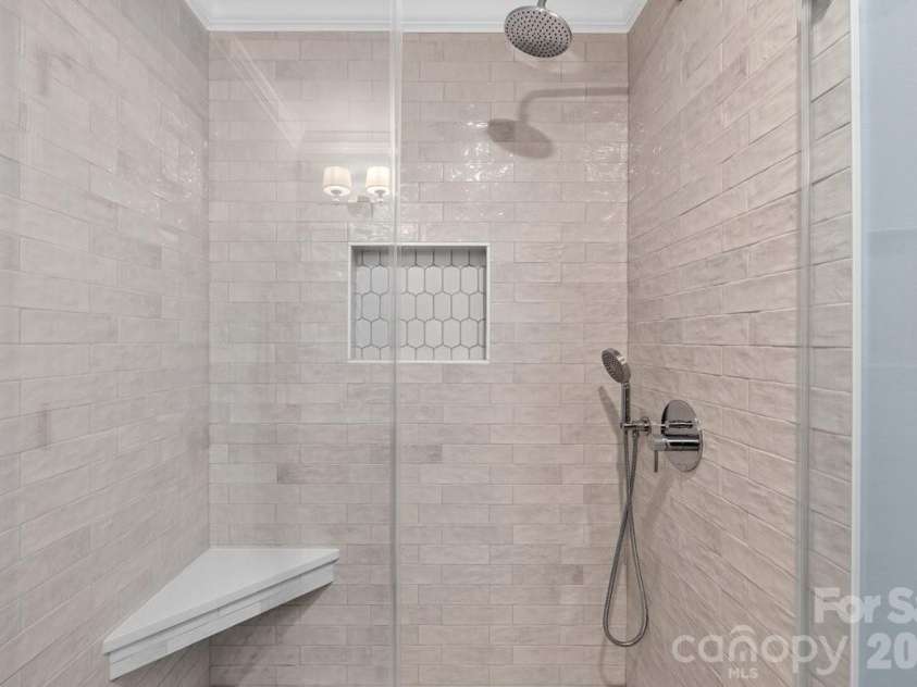 401 Kingsley Drive, Charlotte, NC 28270.  MLS# CAR4412332, YatesRealty ID 45259. 