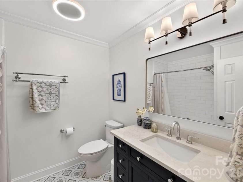 401 Kingsley Drive, Charlotte, NC 28270.  MLS# CAR4412332, YatesRealty ID 45259. 