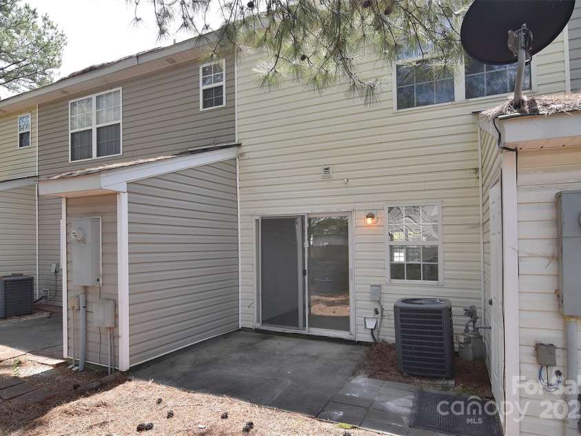 12914 Mosby Lane, Charlotte, NC 28273.  MLS# CAR4142128, YatesRealty ID 4526. 