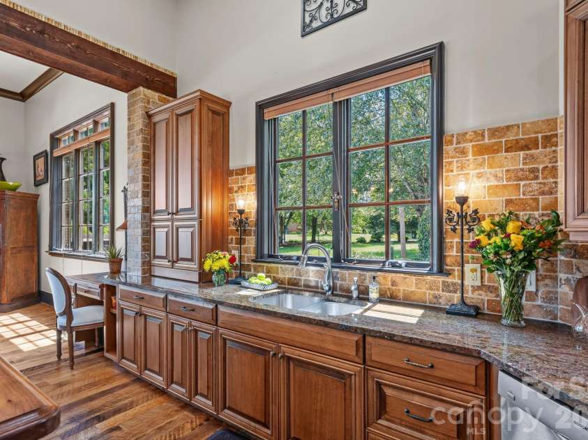 1807 Charden Road, Davidson, NC 28036.  MLS# CAR4410919, YatesRealty ID 45262. Custom cabinetry.