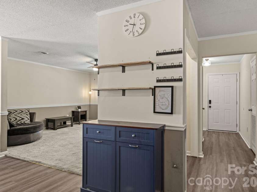 1820 Bridgewood Drive, Lancaster, SC 29720.  MLS# CAR4410487, YatesRealty ID 45264. Grab your coffee off this functional and pretty space
