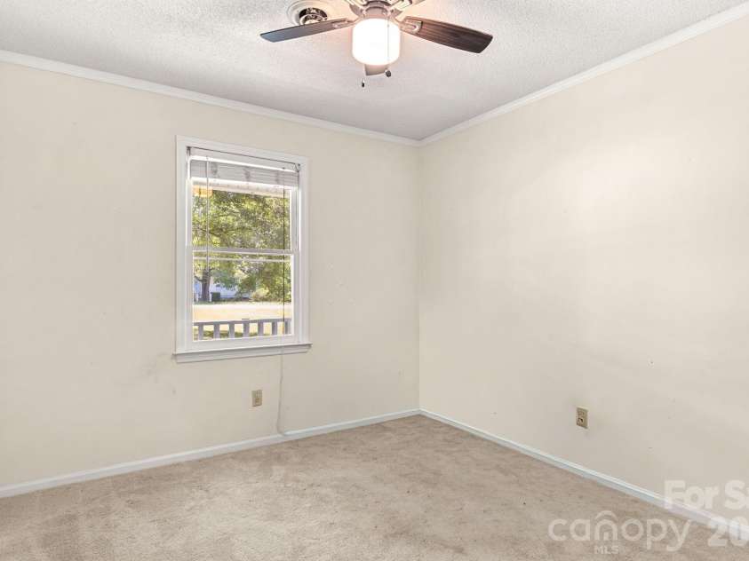 1820 Bridgewood Drive, Lancaster, SC 29720.  MLS# CAR4410487, YatesRealty ID 45264. Third bedroom
