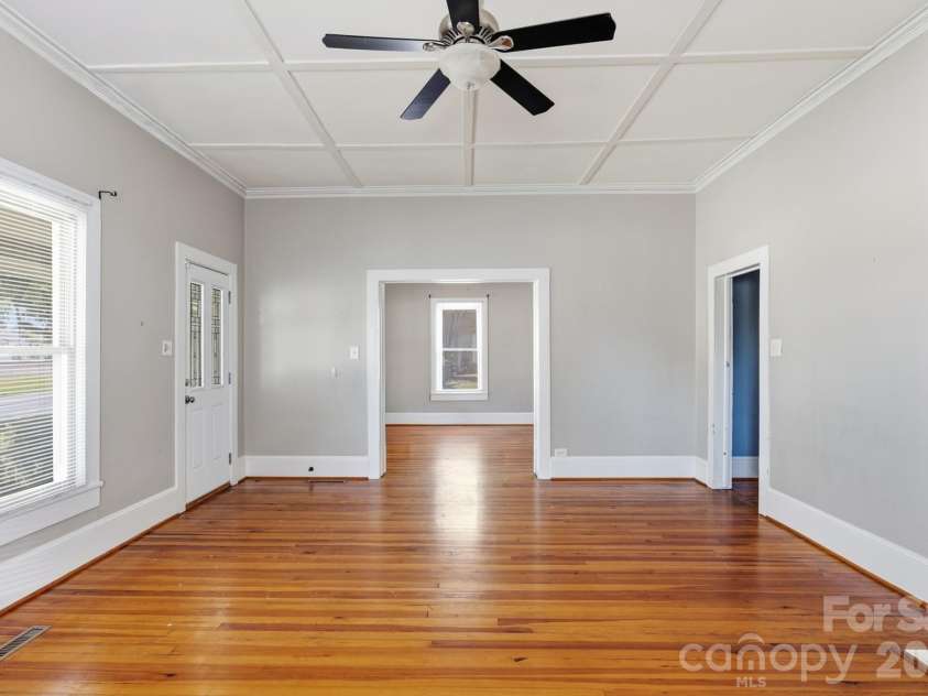 401 Ridge Avenue, Kannapolis, NC 28083.  MLS# CAR4409962, YatesRealty ID 45265. 