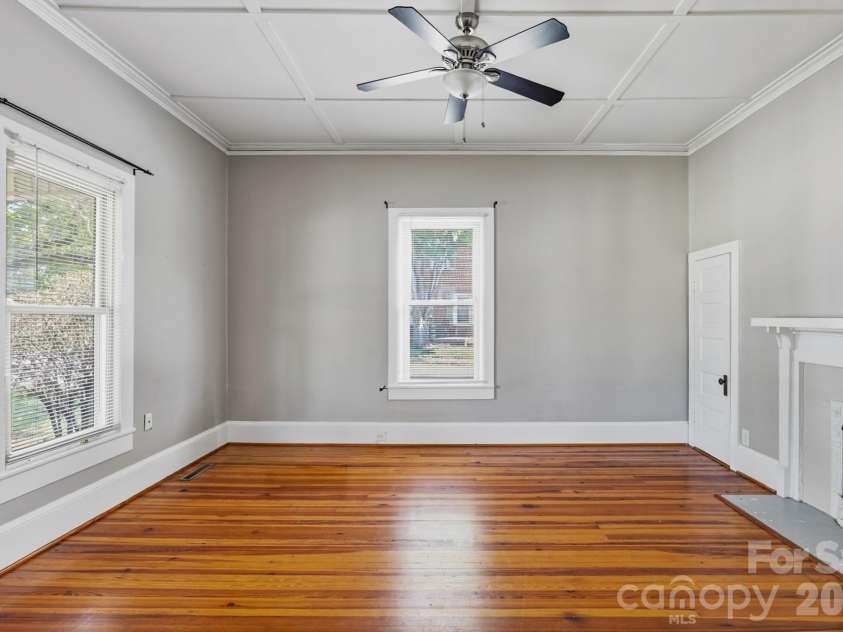 401 Ridge Avenue, Kannapolis, NC 28083.  MLS# CAR4409962, YatesRealty ID 45265. 