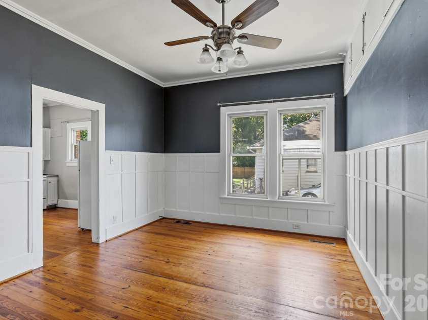 401 Ridge Avenue, Kannapolis, NC 28083.  MLS# CAR4409962, YatesRealty ID 45265. 