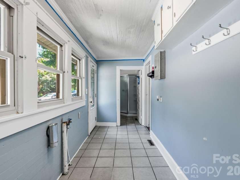 401 Ridge Avenue, Kannapolis, NC 28083.  MLS# CAR4409962, YatesRealty ID 45265. 