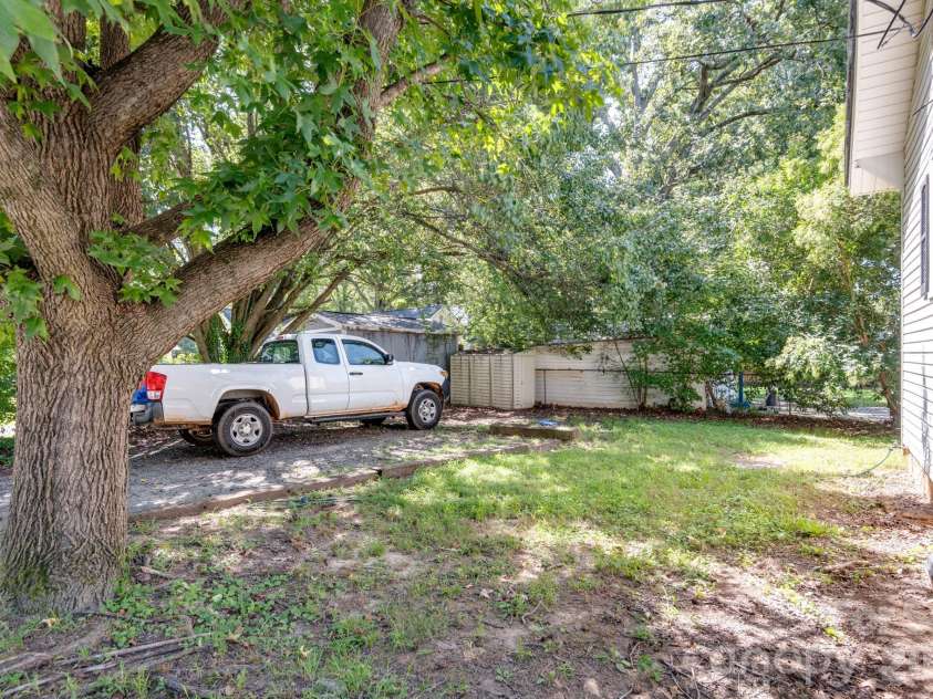 401 Ridge Avenue, Kannapolis, NC 28083.  MLS# CAR4409962, YatesRealty ID 45265. 