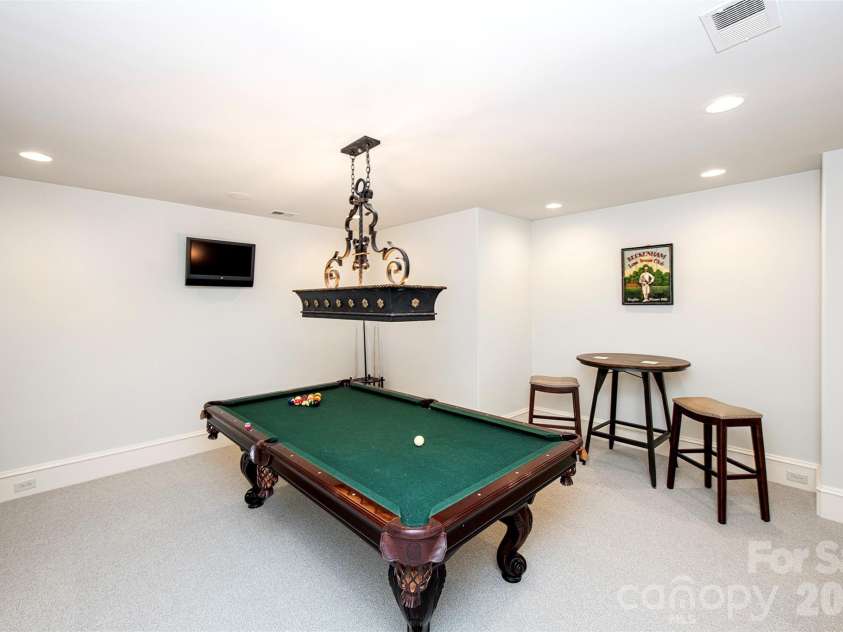 14905 Mcleary Circle, Charlotte, NC 28277.  MLS# CAR4410843, YatesRealty ID 45266. 