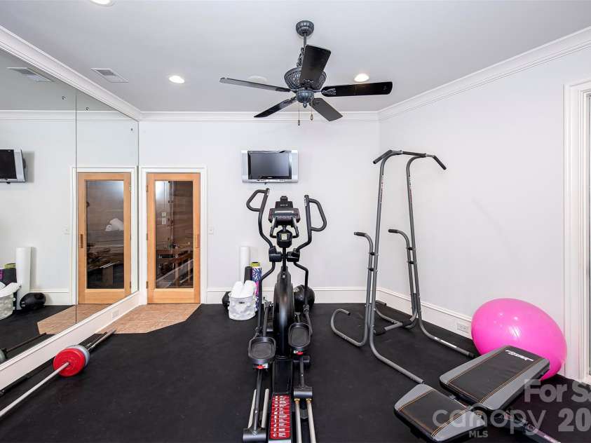 14905 Mcleary Circle, Charlotte, NC 28277.  MLS# CAR4410843, YatesRealty ID 45266. 
