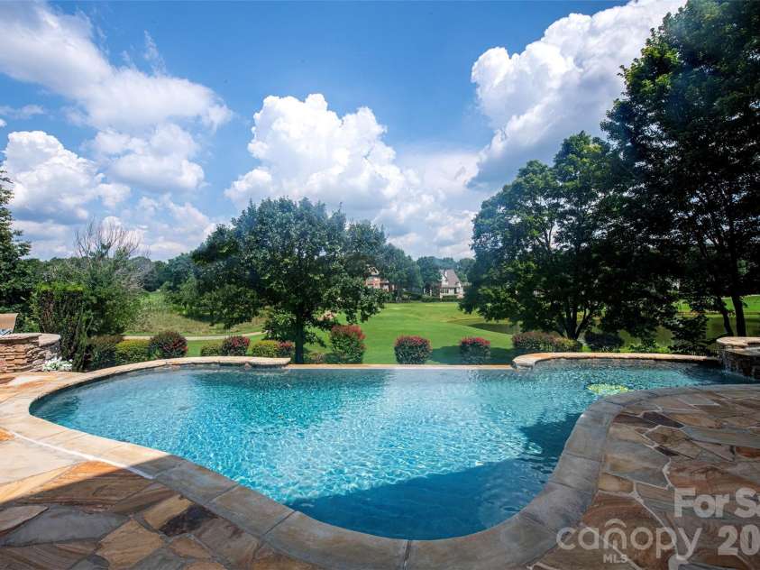 14905 Mcleary Circle, Charlotte, NC 28277.  MLS# CAR4410843, YatesRealty ID 45266. 