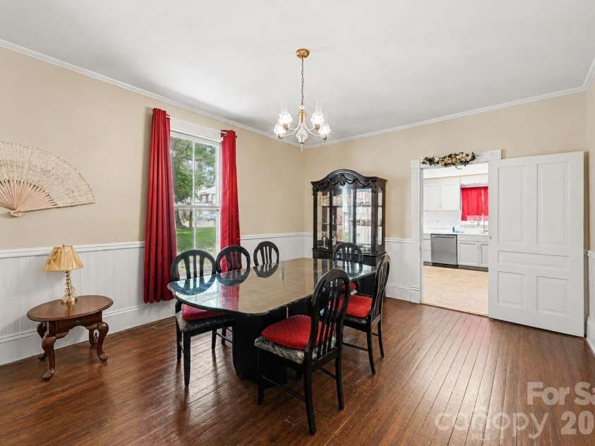 821 MAIN Street, Salisbury, NC 28144.  MLS# CAR4407765, YatesRealty ID 45267. 
