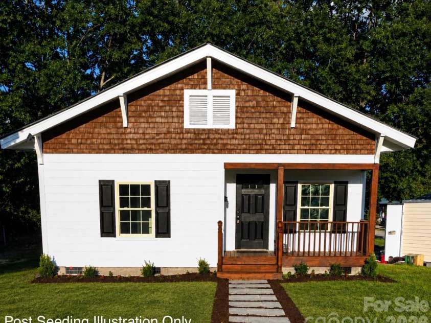 207 Chestnut Street, Gaffney, SC 29340.  MLS# CAR4409310, YatesRealty ID 45268. 