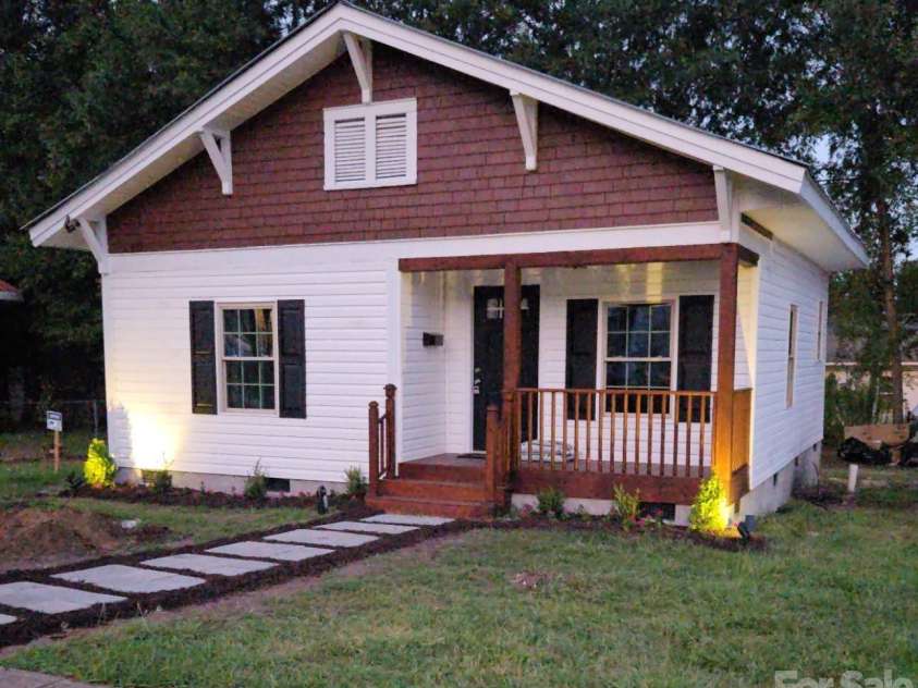 207 Chestnut Street, Gaffney, SC 29340.  MLS# CAR4409310, YatesRealty ID 45268. 