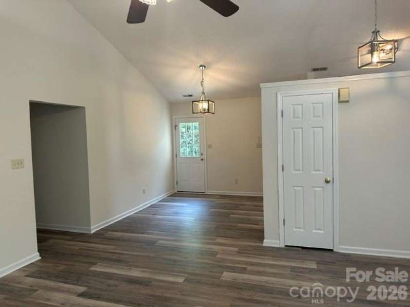 9022 Brad Court, Matthews, NC 28104.  MLS# CAR4407357, YatesRealty ID 45269. 