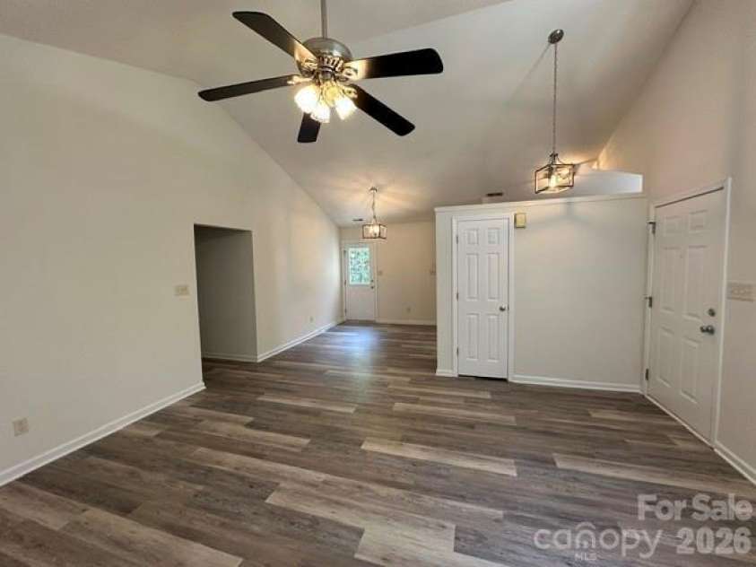 9022 Brad Court, Matthews, NC 28104.  MLS# CAR4407357, YatesRealty ID 45269. 