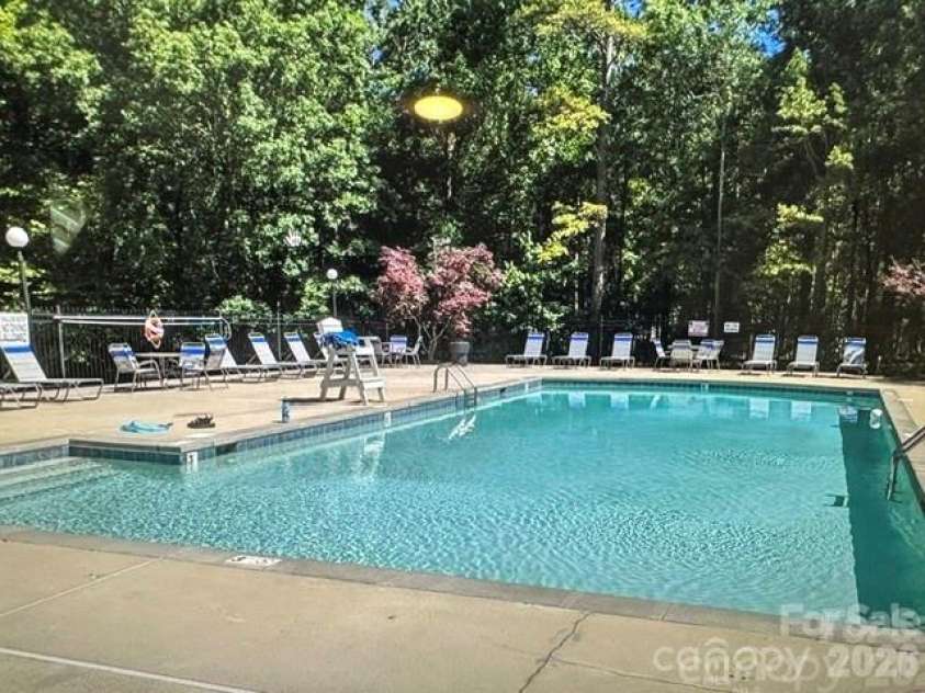 9022 Brad Court, Matthews, NC 28104.  MLS# CAR4407357, YatesRealty ID 45269. 
