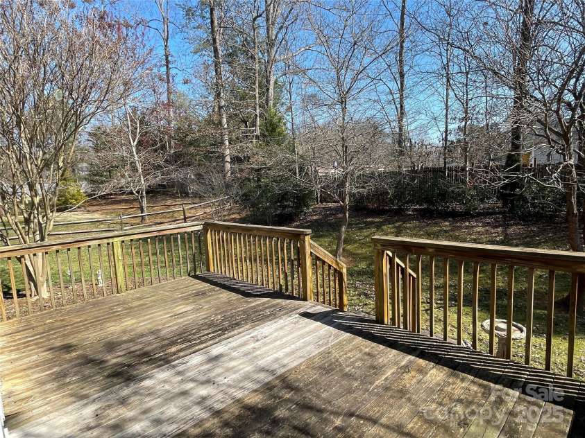 104 Johnsbury Drive, Stanley, NC 28164.  MLS# CAR4232995, YatesRealty ID 4527. 