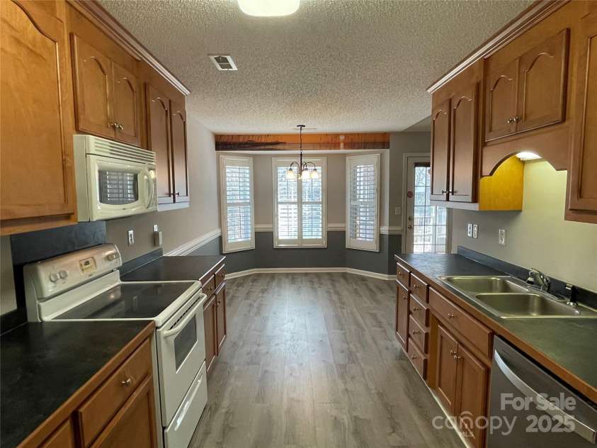 104 Johnsbury Drive, Stanley, NC 28164.  MLS# CAR4232995, YatesRealty ID 4527. 