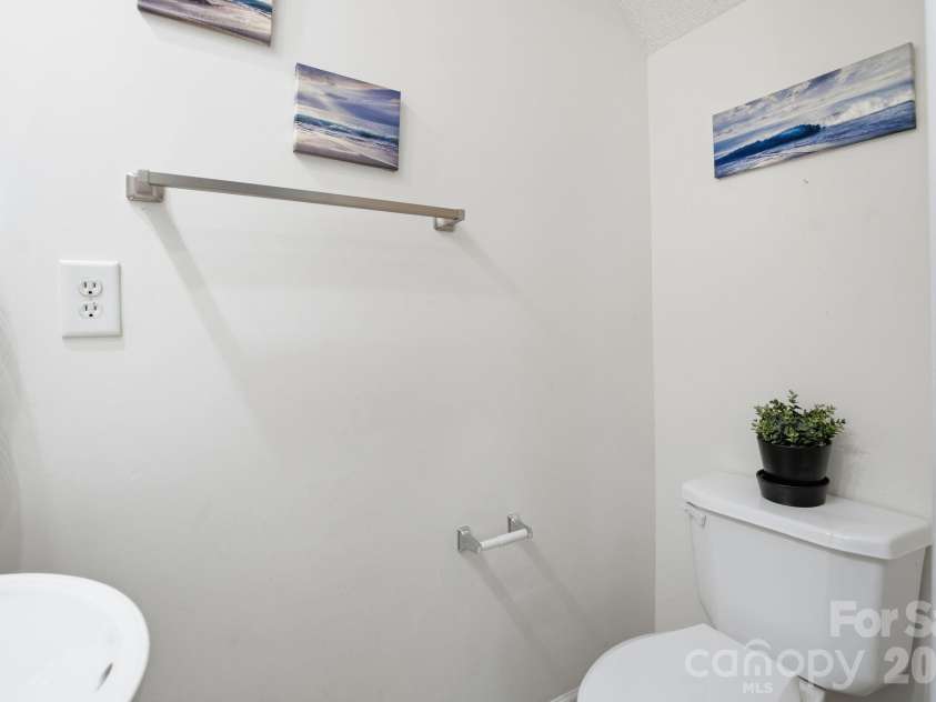 8376 Rudolph Road, Charlotte, NC 28216.  MLS# CAR4335074, YatesRealty ID 4527. 